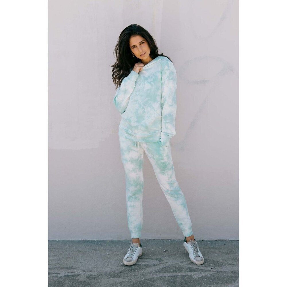 Softwear Size M The Hoodie Mint Tie Dye Sweatshirt Super Soft Wearsoftwear